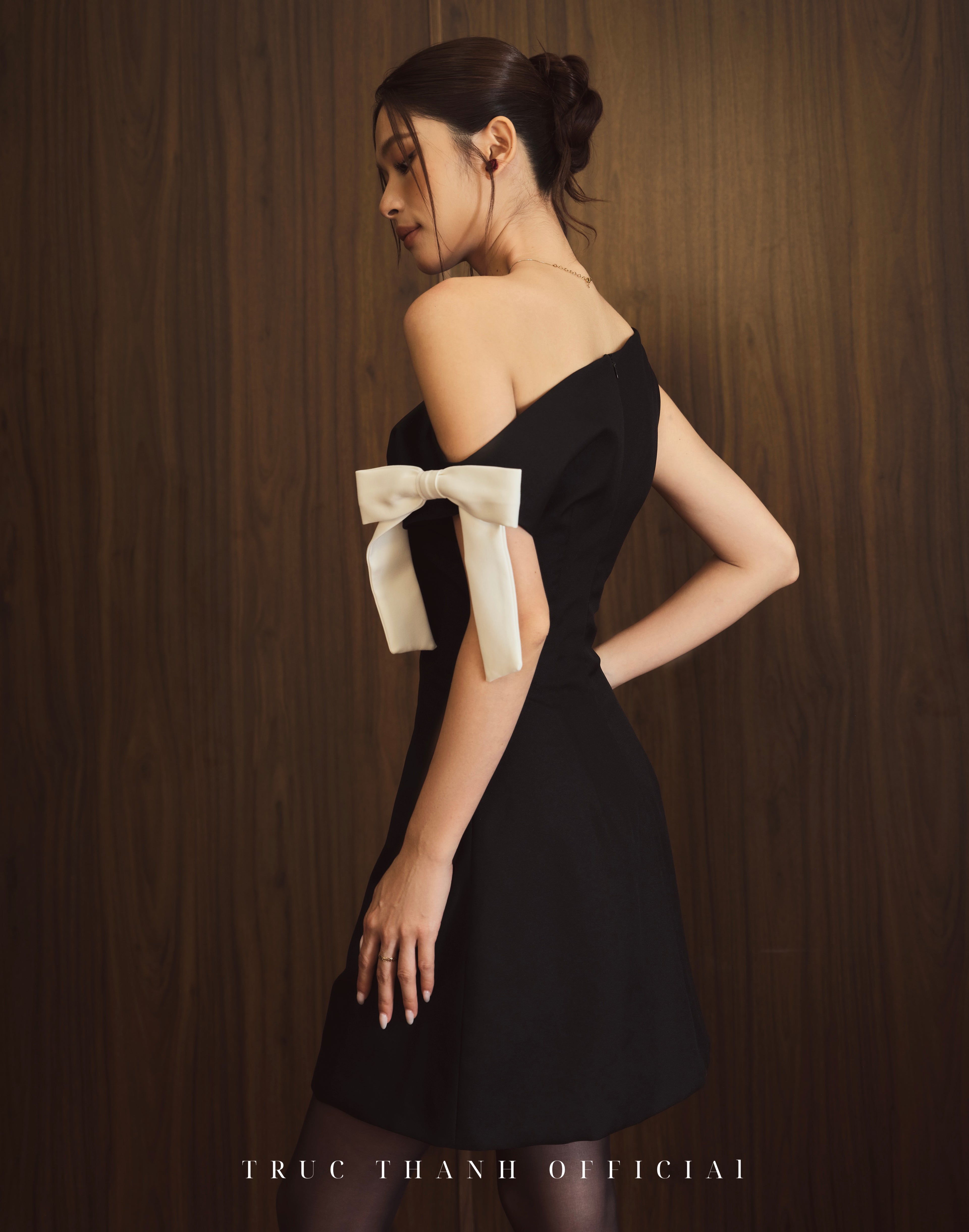 The Attached Bow | Nơ điệu ghim cài (Black/ White)