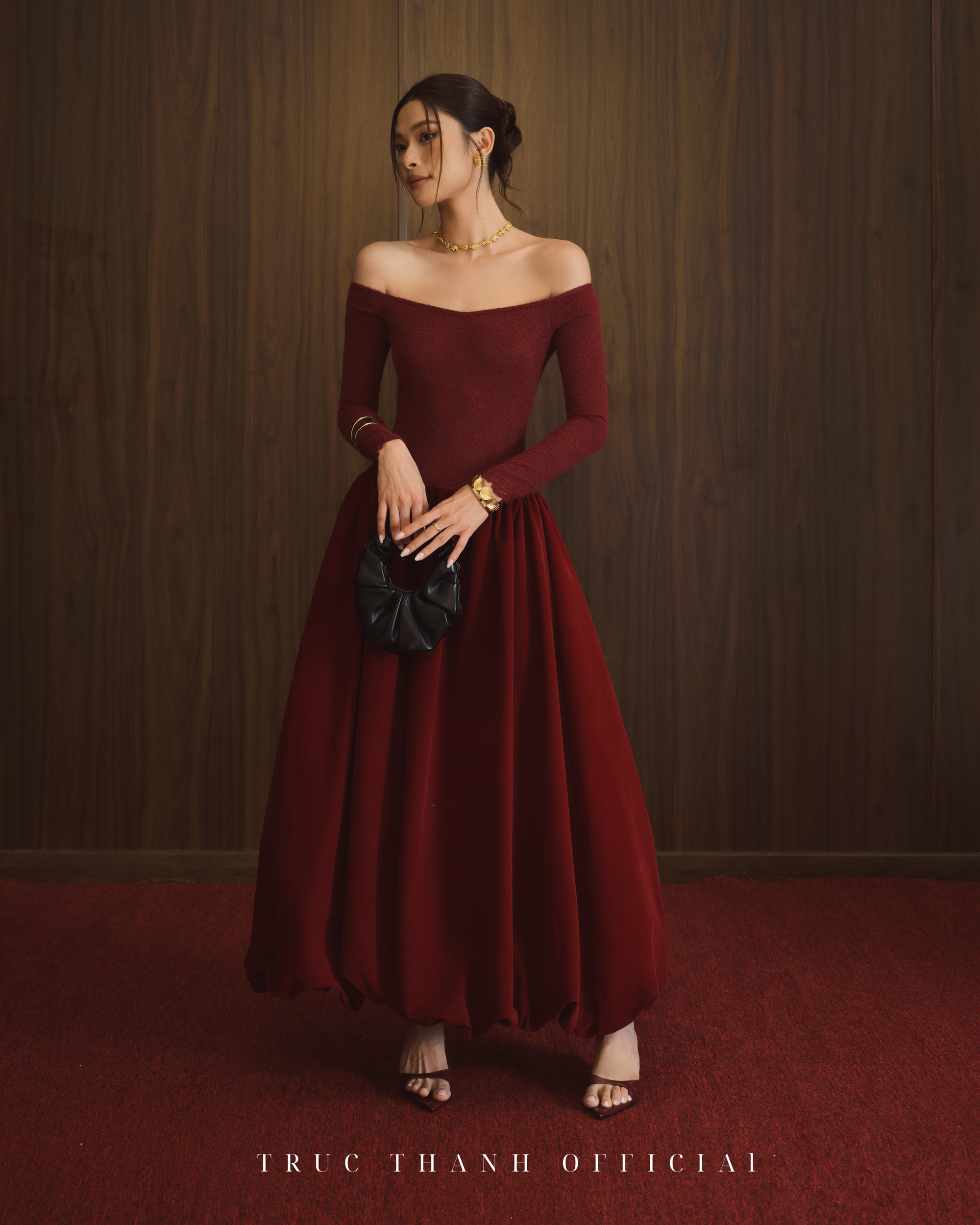 Velours Dress | Váy bí nhung form dài (Black/Red)