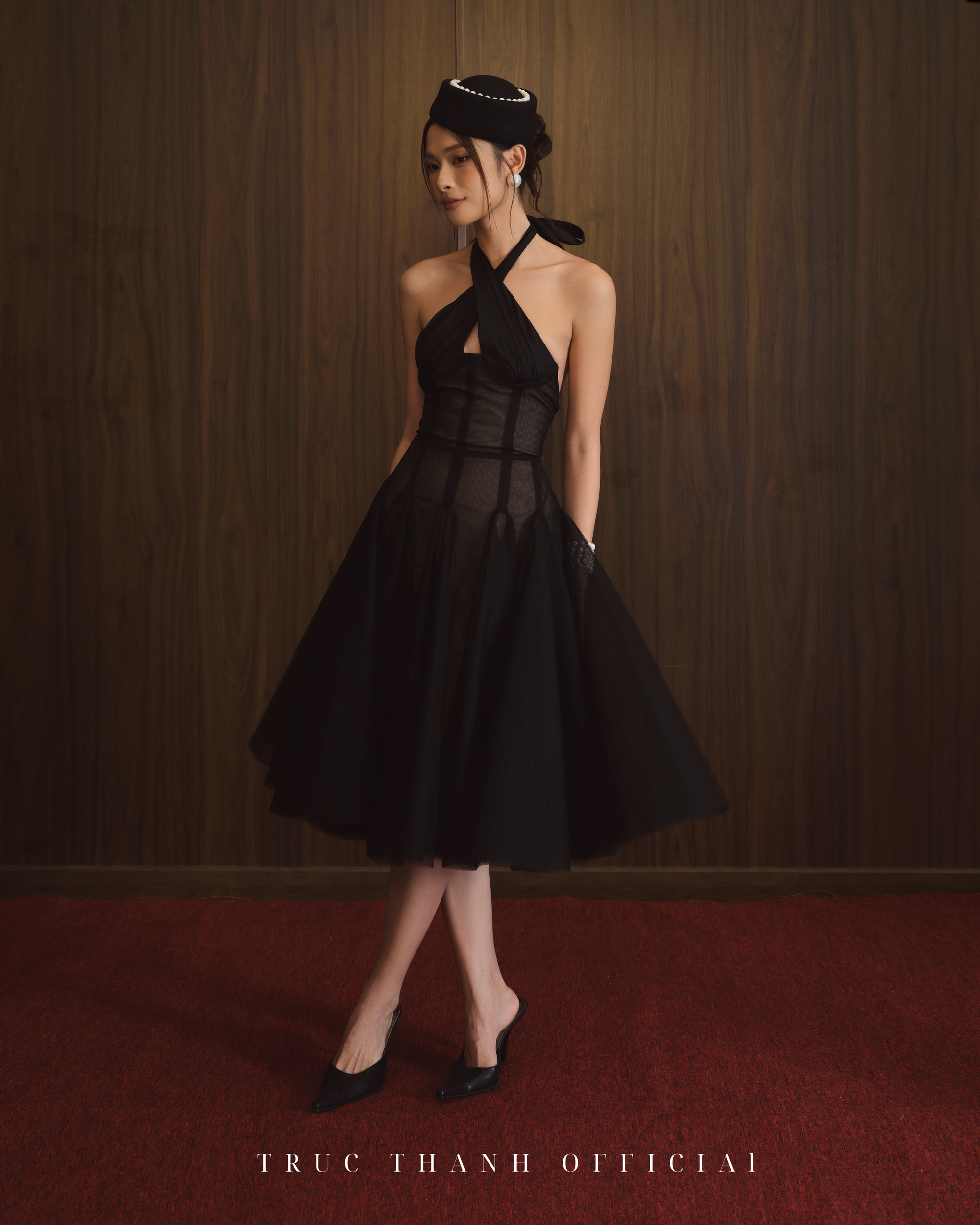 Cherie Dress | Váy cổ yếm lưới đen (Black/Đen)