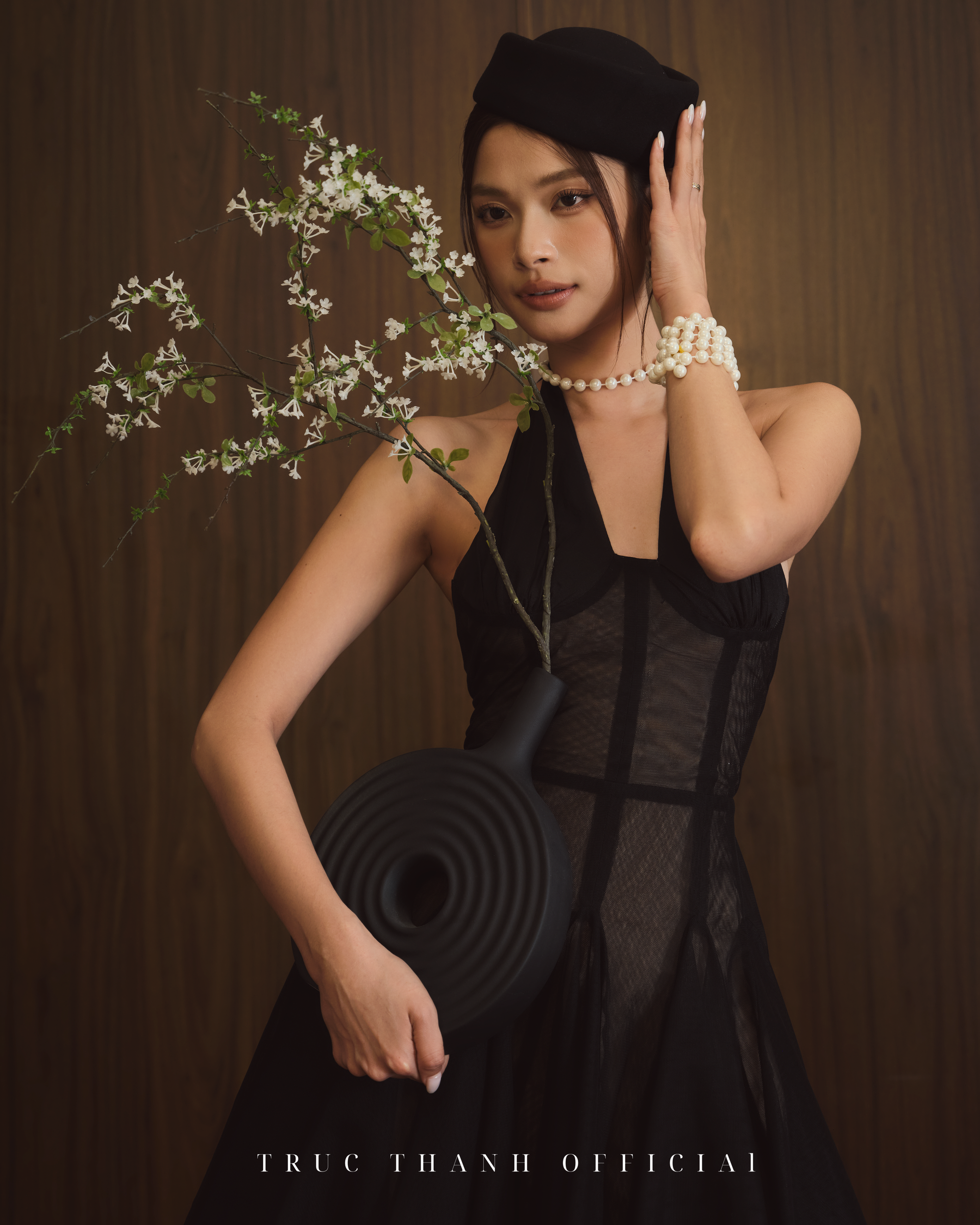 Cherie Dress | Váy cổ yếm lưới đen (Black/Đen)