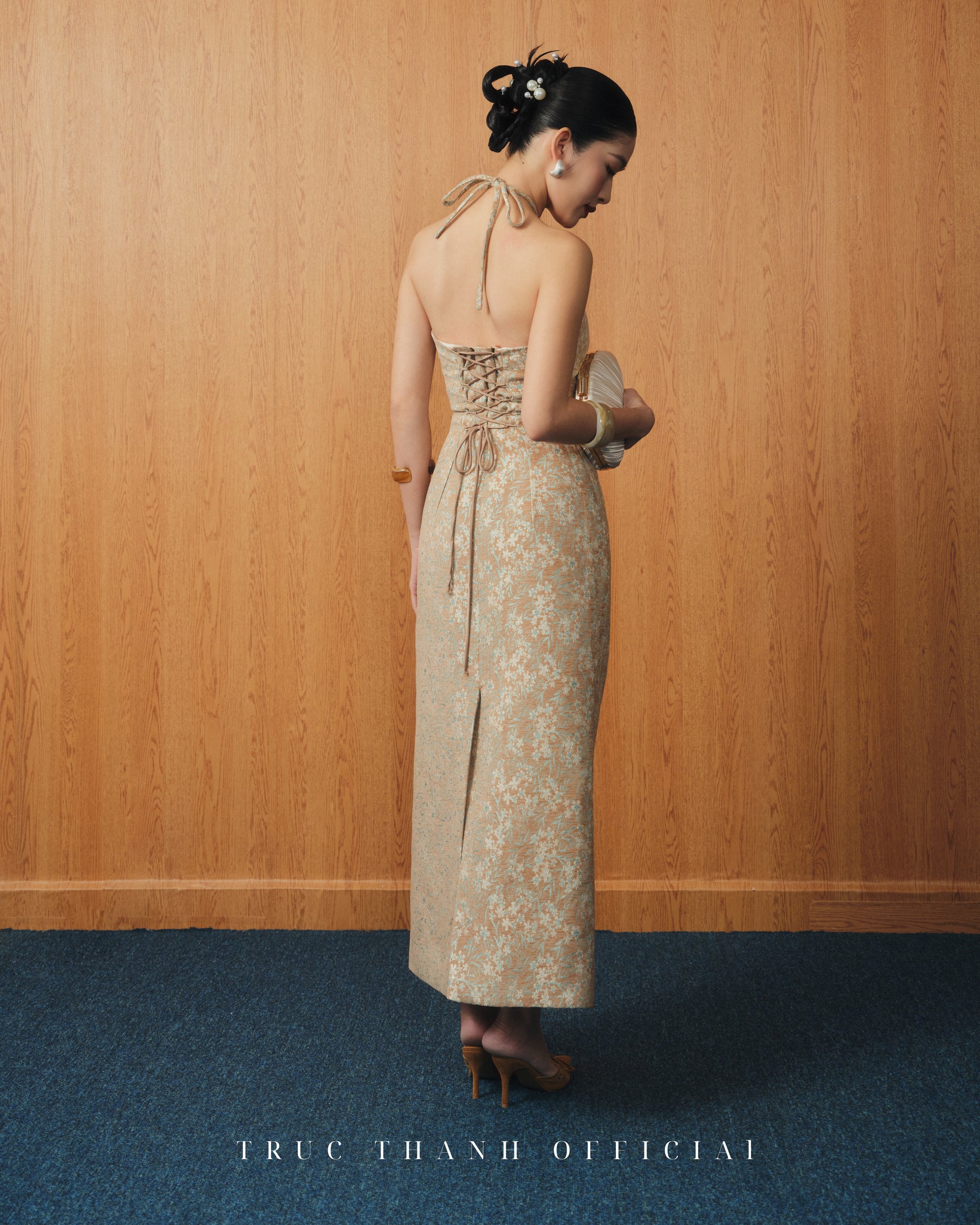 Élancé Dress | Váy gấm cột dây form dài - Beige