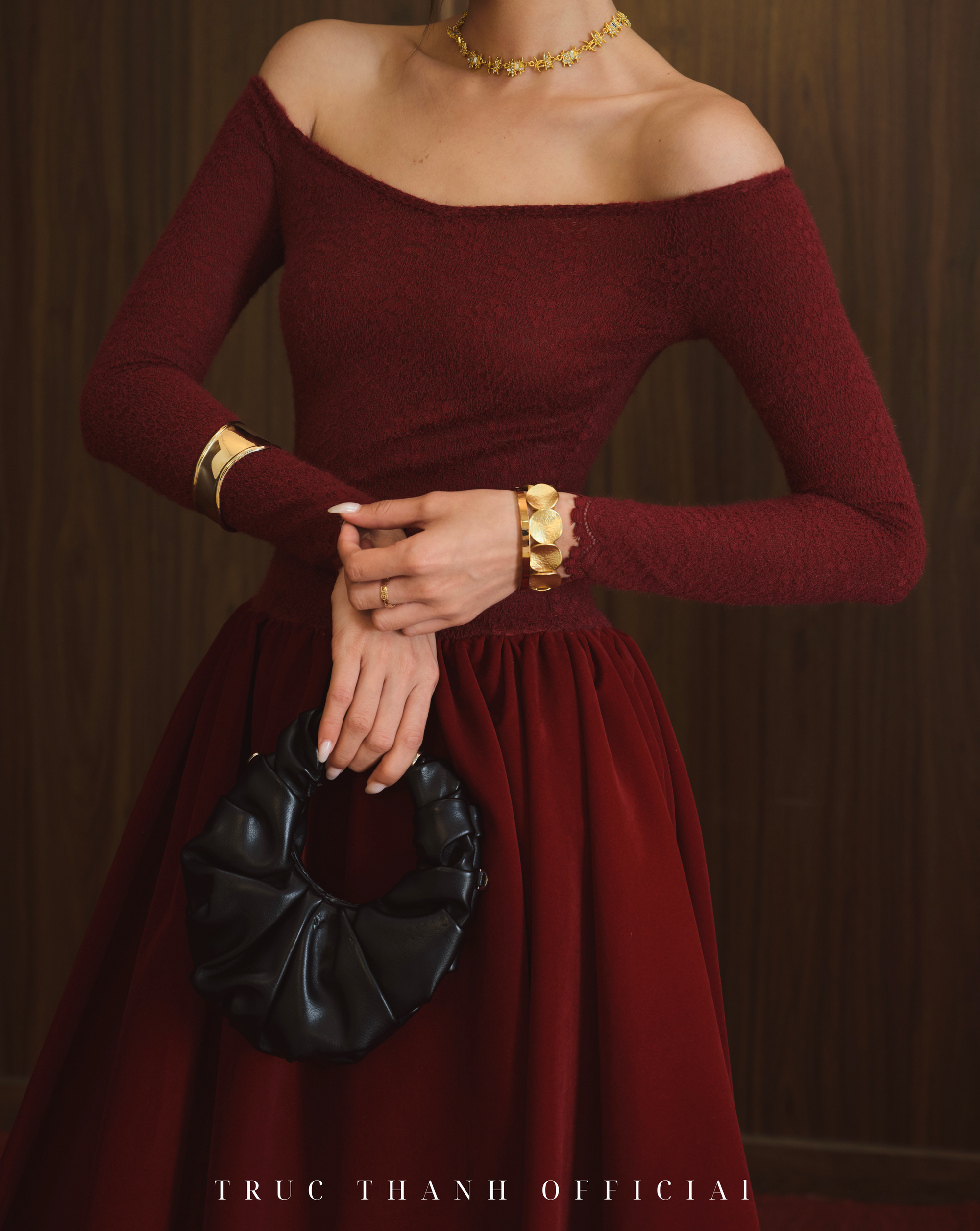 Velours Dress | Váy bí nhung form dài (Black/Red)