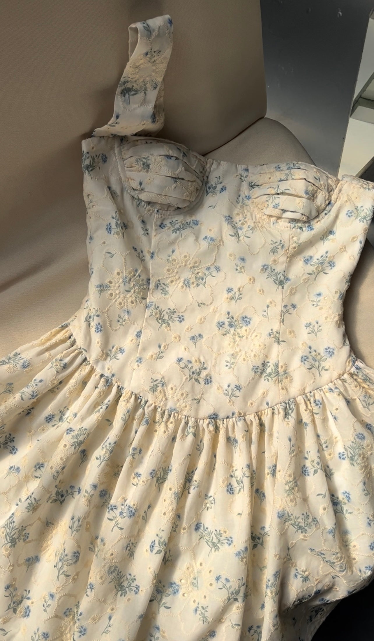 Lotis Dress